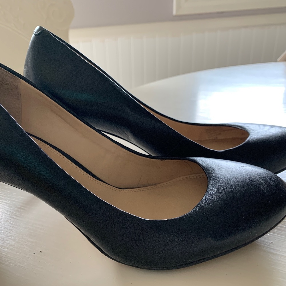 Banana Republic Black Pumps